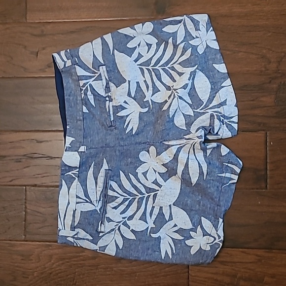 Old Navy women's Everyday Short with tropical floral print size 12 - Picture 2 of 7